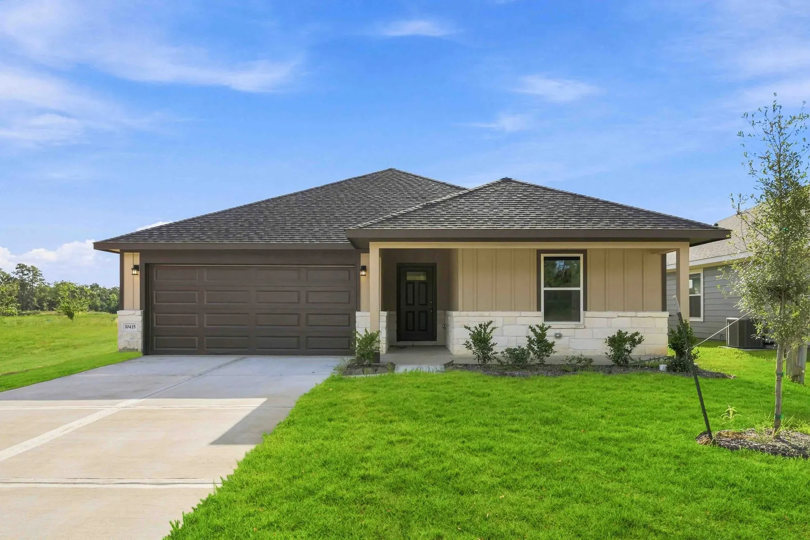 10435 Sugar Mill Drive exterior