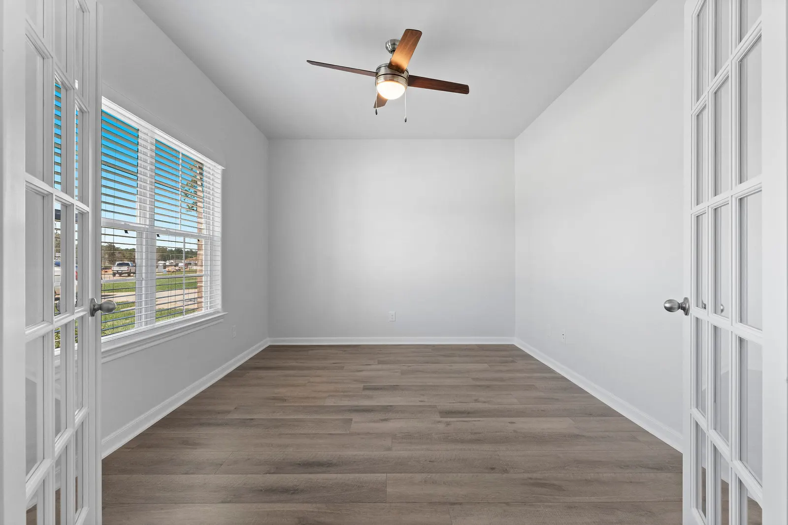 Interior of the Torrey Pines II model home by Alta Homes, 4 bed (opt. 5), 2.5 bath (opt. 3), ~2,447 sqft